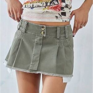 BDG Smokey Olive Sydney Low-Rise Mini Skirt